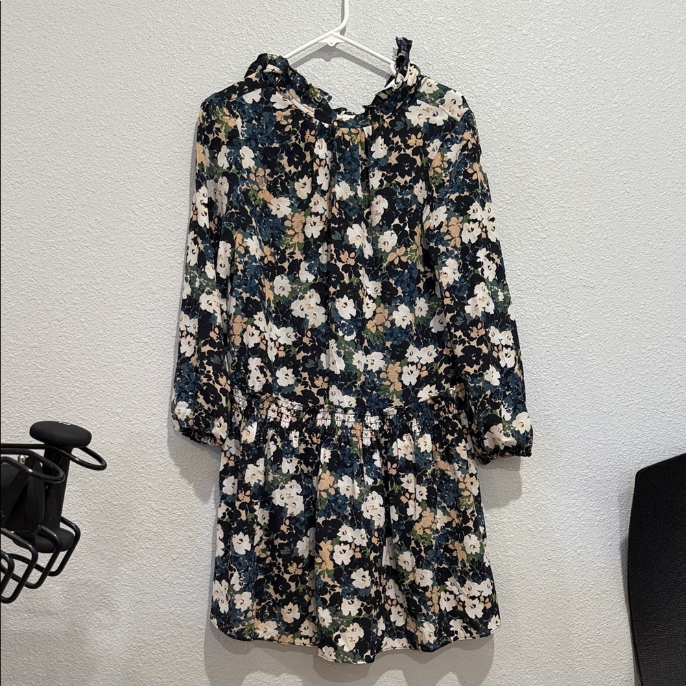 NWOT Donna Morgan Blue and Cream floral Dress